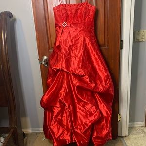 Red prom dress. Floor length. Zipper back. Size small.